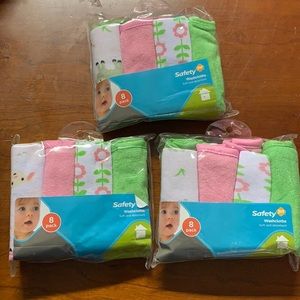 Safety 1St Washcloths 24 count Pink & Green colors
